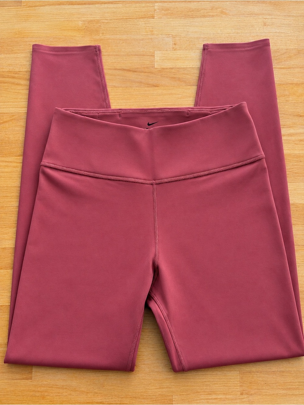 Nike Dri-Fit Leggings Dusty Rose Size M NWOT NEVER WORN